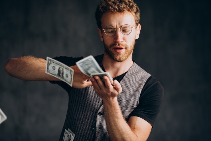 Pengguna mengakses bonus melalui ponsel dengan mudah dan cepat melalui browser mobile